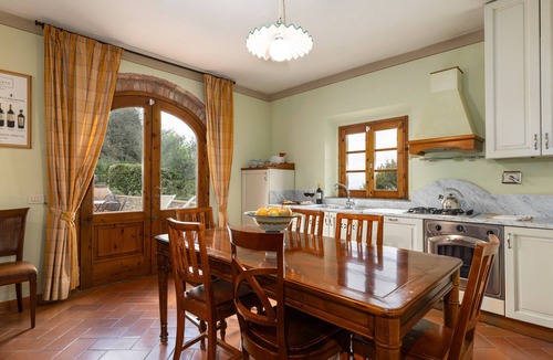 Barberino Val d'Elsa Other | Agriturismo "Podere San Bartolo - Fienile" with Shared Pool, Private Terrace and Wi-Fi