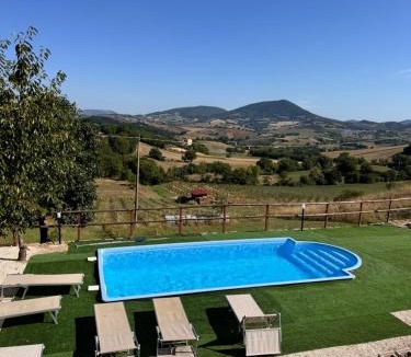 Fabriano Bed & Breakfast | Agriturismo B&B La Cerasa
