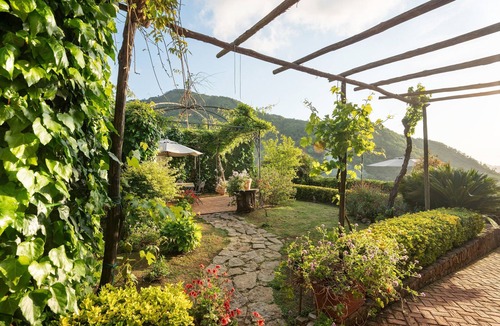 Fisciano Apartment | Agriturismo 'Double Room with Garden' with Mountain View, Shared Pool and Wi-Fi