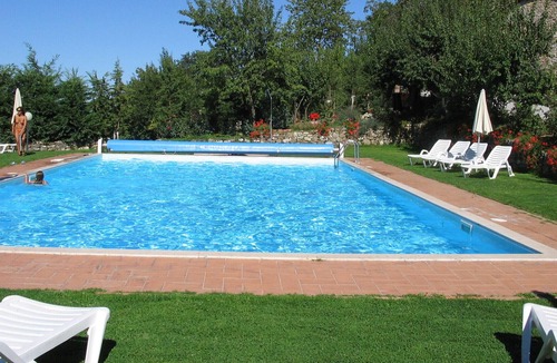 Castell'Azzara Other | Agriturismo 'Granaio le Ghiande' with Mountain View, Shared Pool & Wi-Fi