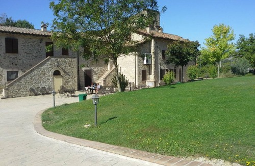 Valfabbrica House | Agriturismo Il Pioppo