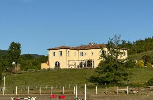 Santa Fiora House | Agriturismo In Campagna