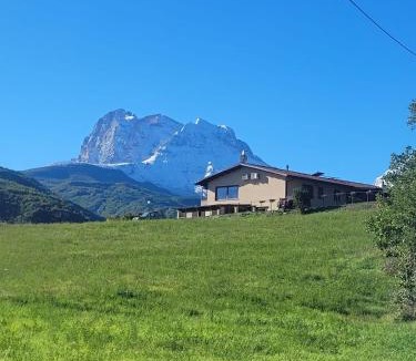 Crognaleto House | Agriturismo La Tana del Lupo