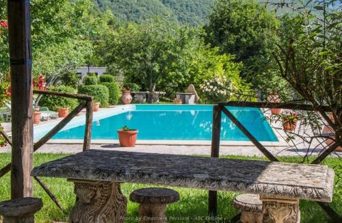 Cerreto di Spoleto House | Agriturismo Santa Serena