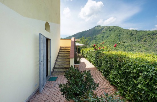 Fisciano Apartment | Agriturismo 'Spacious Room in Agriturismo' with Mountain View, Shared Pool and Wi-Fi