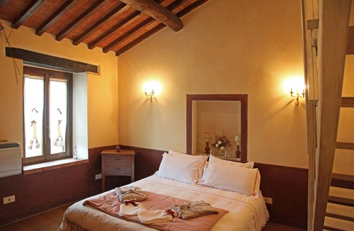 Amelia Other | Agriturismo Tara