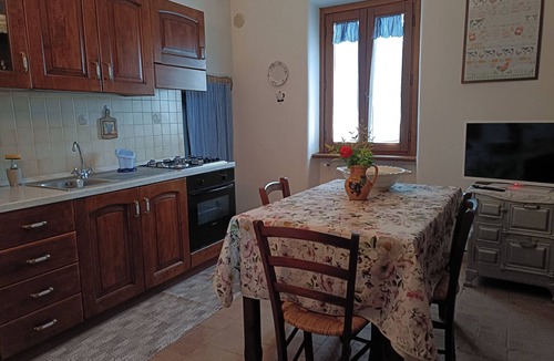 Orvieto Apartment | Agriturismo Valle del Tione -Orvieto. IDEAL FOR GROUPS - COMMON ROOM AND KITCHEN