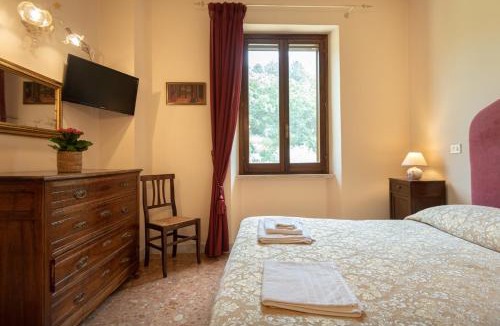 Capodacqua House | Agriturismo Villa Val D'Olivi