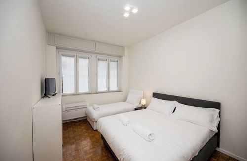 Milan House | Airguest Pianella Rooms