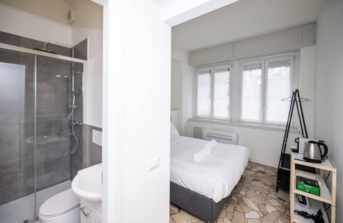 Milan House | Airguest Pianella Rooms