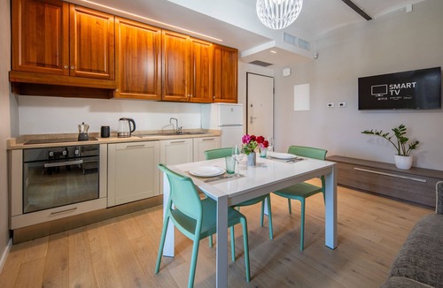 Alba Apartment | Alba Palace Luxury Apartments - White