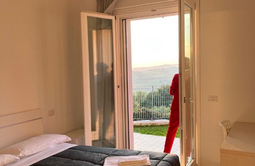 Camerano Apartment | Alba - Soggiorni Le Grotte