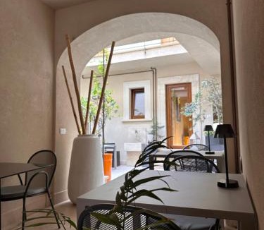 L'Aquila Hotel | Albergo Diffuso Ginevra Boutique Rooms - Palazzo Leosini - Residenze D'Epoca
