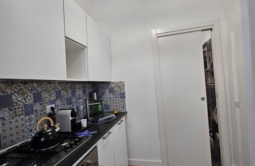 Historical Downtown Salerno Apartment | Alizée Holiday Apartment - Elegance and History in the Heart of Salerno