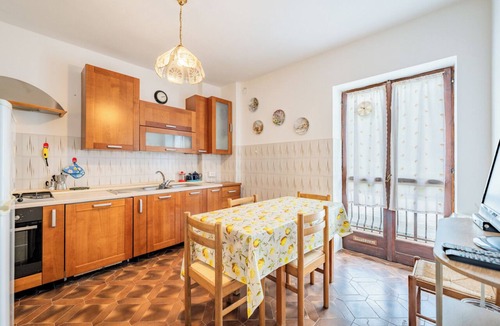 Demonte Apartment | All'antico Peso - Two Bedroom Apartment, Sleeps 5