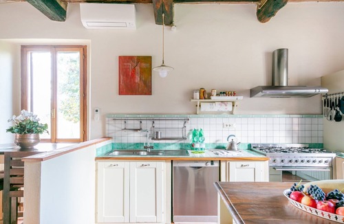 Simignano Villa | ALL PROPERTY 7BR - Charming Tuscan Villa with pool, hot tub, A/C,Siena 15 km