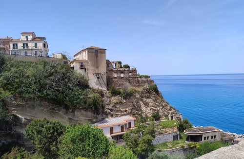 Pizzo Apartment | Alley Fortune holiday home