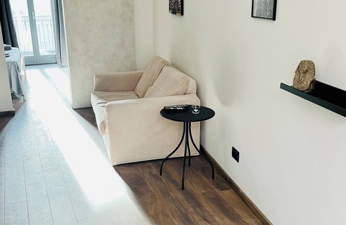 Piansano House | Alley house