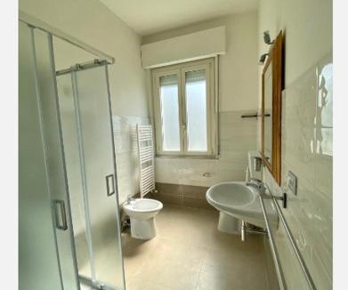 Pineto Apartment | Alloggio 4 e 5 in centro, con giardino, a 150 m dal mare