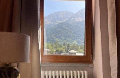 Courmayeur Apartment | Alpine Chic Retreat