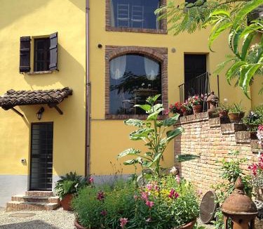 Maranzana House | Altes Backhaus in Maranzana