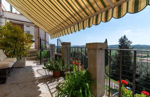 Laterina House | Altrove