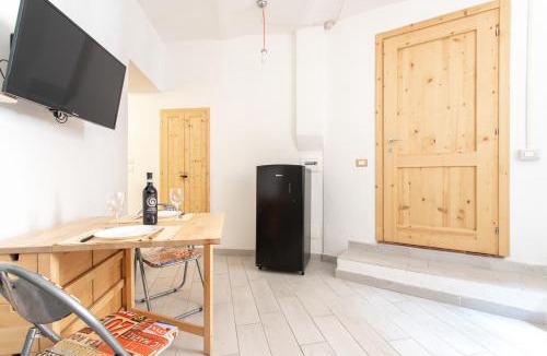 Old Town Apartment | AM Stays 3 - Etruscan Arch Heritage Suite