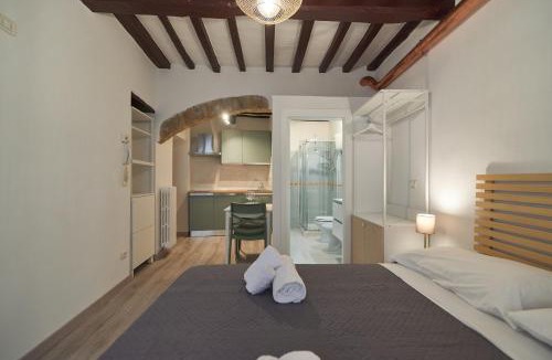Old Town Apartment | AM14 - Open space in the heart of the city