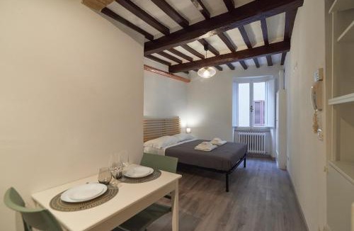 Old Town Apartment | AM14 - Open space in the heart of the city