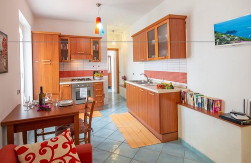 Furore Apartment | Amalfi Coast Apartment Bouganvillea