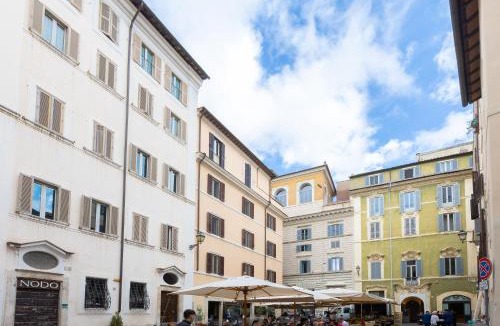 Rione VIII Sant'Eustachio Apartment | Amazing 3-Bedrooms Pantheon