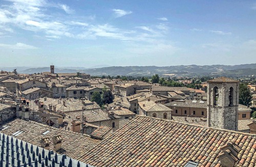 Monteluiano Apartment | Amazing apartment in Gubbio with WiFi