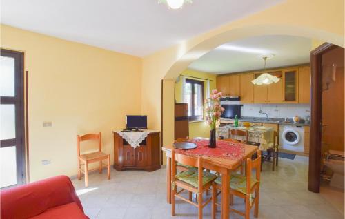 San Nicolo Apartment | Amazing Apartment In Ricadi With House Sea View