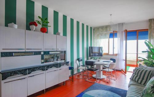 Villa Rosa Apartment | Amazing Apartment In Villarosa Di Martinsic