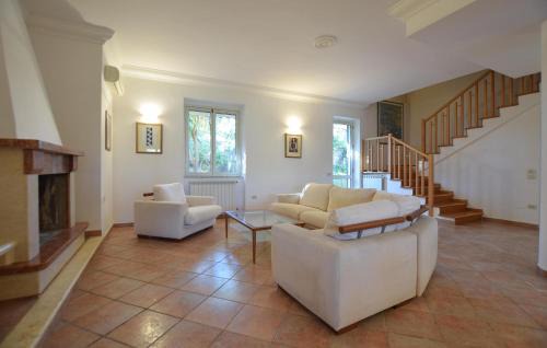 Paestum House | Amazing Home In Paestum With Wifi