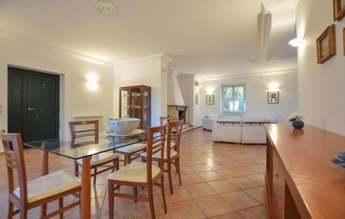 Paestum House | Amazing Home In Paestum With Wifi