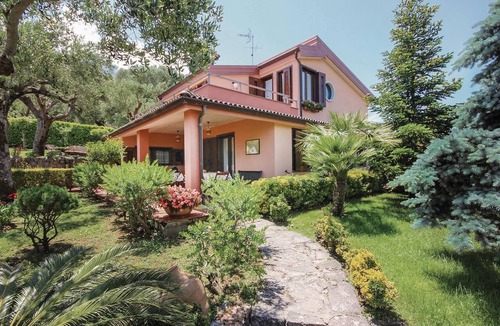 Acquavena House | Amazing home in Acquavena di R. (SA)