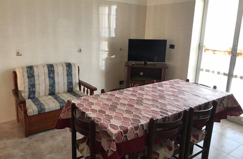 Gizzeria House | Ampio Appartamento a 20 Metri dal Mare con Ampio Balcone Vista Mare