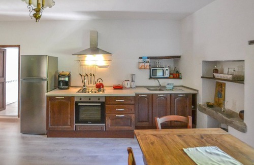 Bivio Lugnano House | An original cottage in an old mill with large fenced garden and private pool.