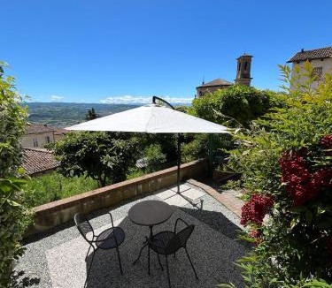 Guarene Apartment | An tij slè - Nel cuore del borgo