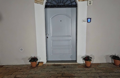 Agugliano Apartment | Ancient eco-sustainable farmhouse: between sea and nature