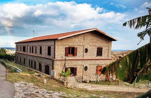 Badolato Cottage | Ancient farmhouse on the Gallelli estate