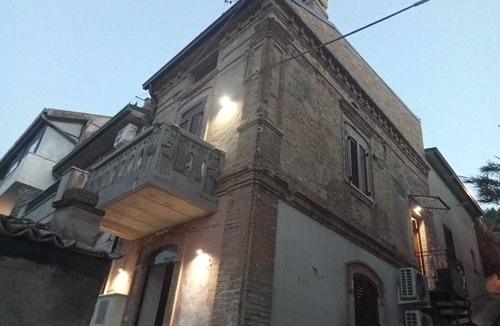 San Vito Chietino Apartment | Ancient House by the Sea Apartment "Le Ortensie"