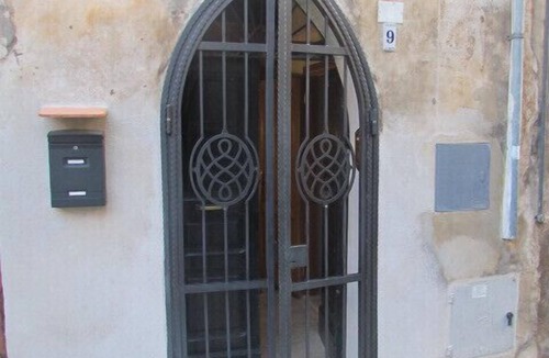 Terracina Apartment | Ancient Rebuilt Elegant 65 Mq Apartment in the Old Center Endependant Entrance