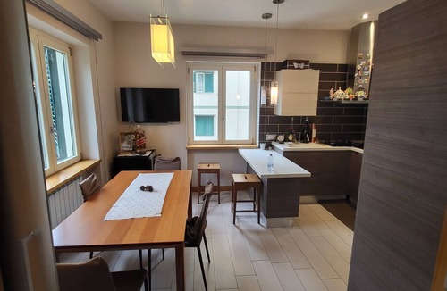 Arenella Apartment | Andrew's House