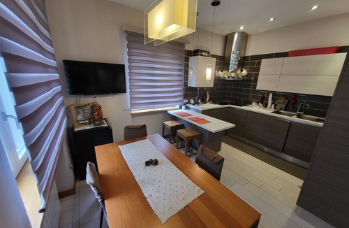 Arenella Apartment | Andrew's House