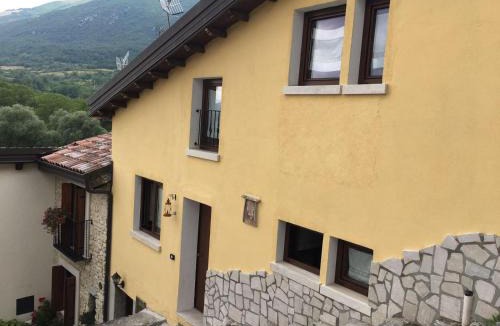 Castel di Sangro House | ANTICA NEVIERA HOUSE