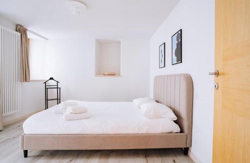 Aosta Apartment | Aosta Holiday Apartments - Piazza Chanoux