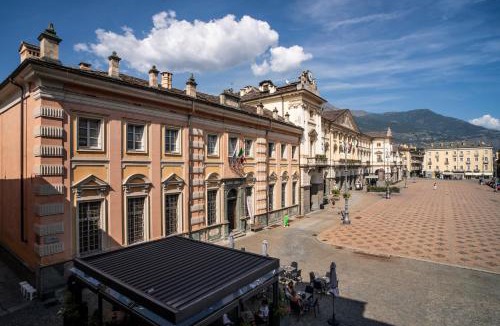 Aosta Apartment | Aosta Holiday Apartments - Piazza Chanoux