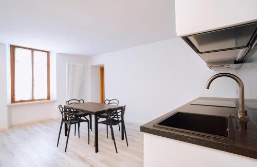 Aosta Apartment | Aosta Holiday Apartments - Piazza Chanoux